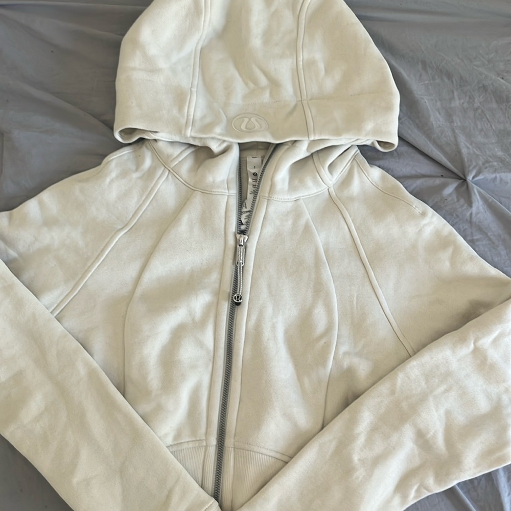 🤍LULULEMON scuba hoodie🤍